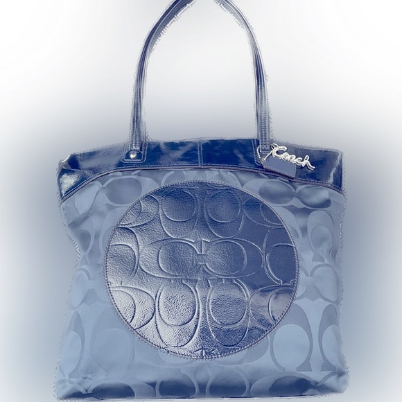 COACH NYLON BAG IN NAVY - Picture 15 of 16